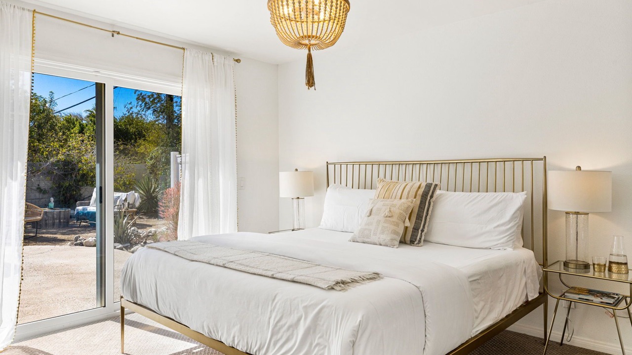 Photo of Bedroom in Desert Park Estates