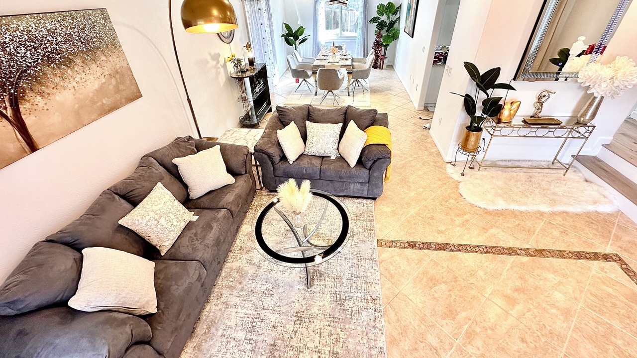 Photo of Livingroom in Southwest Anaheim