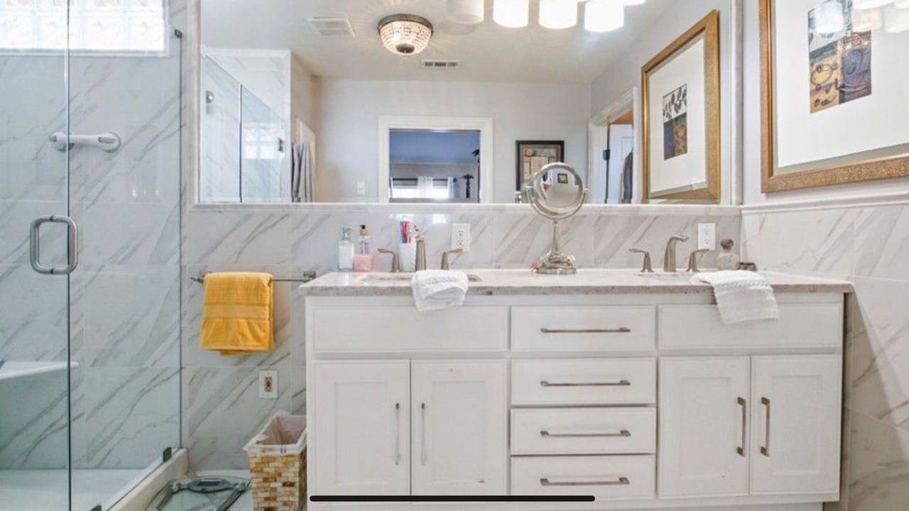Photo of Bathroom in Southwest Anaheim