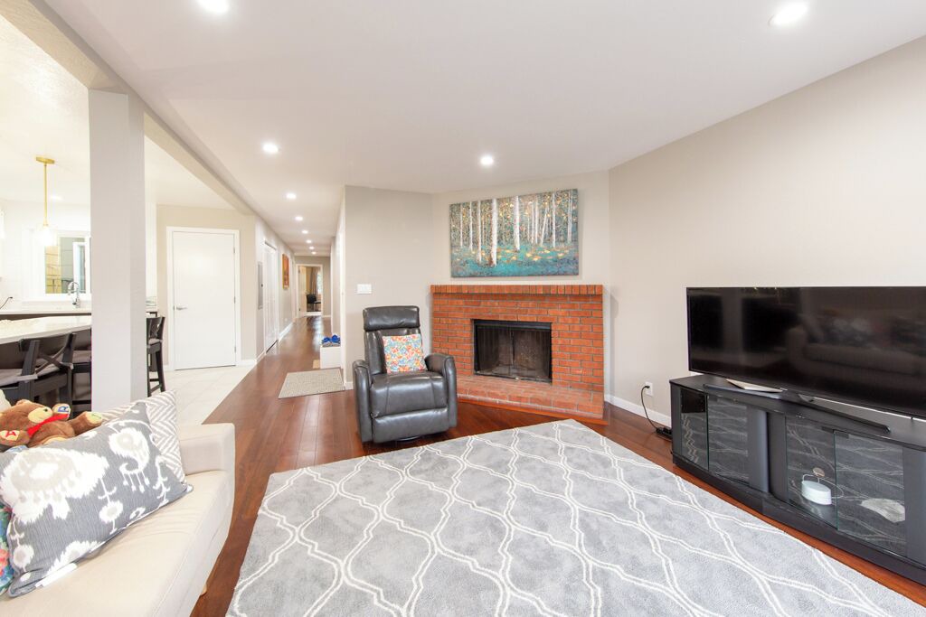 Photo of Livingroom in Mission District