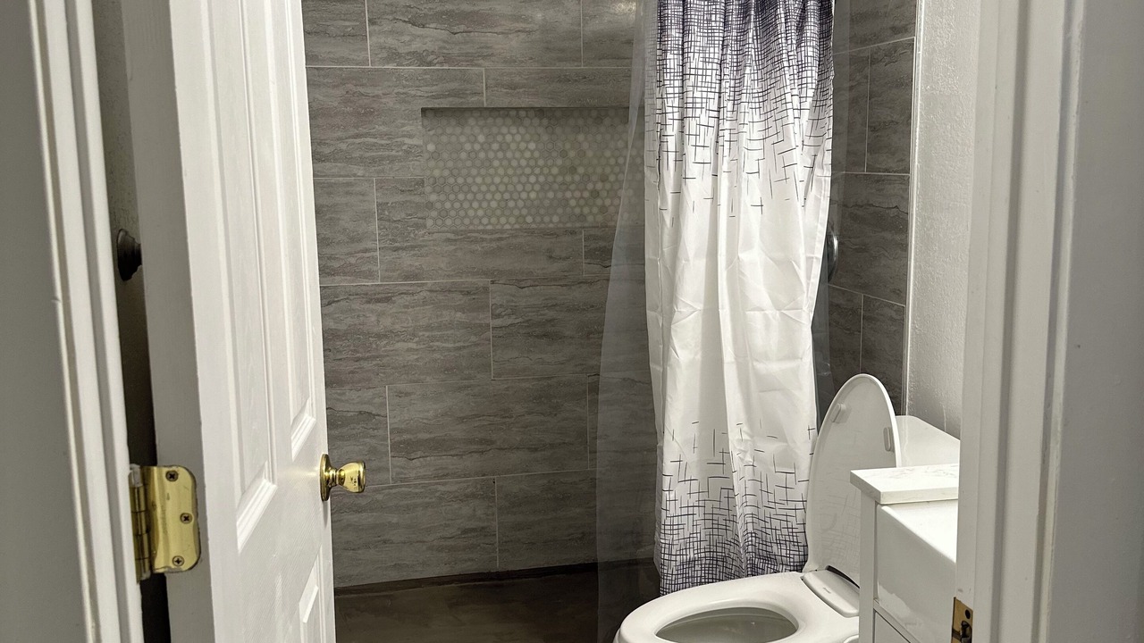 Photo of Bathroom in Bullhead City