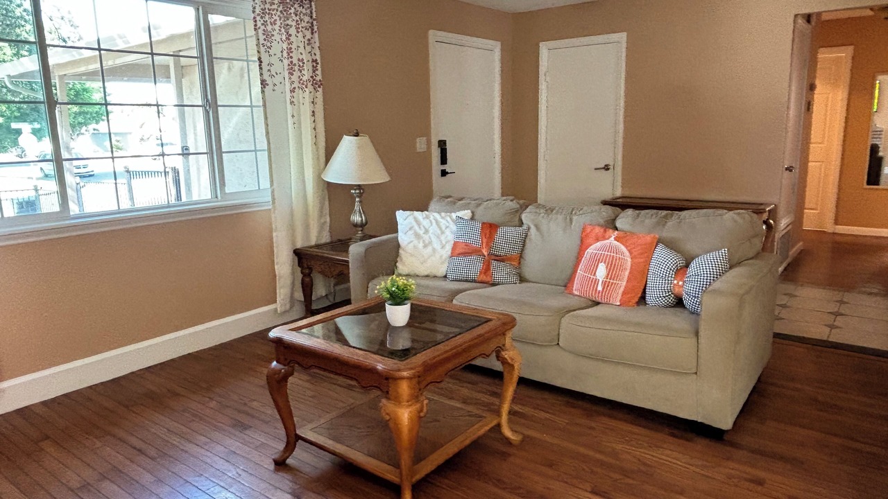 Photo of Livingroom in Fairfield