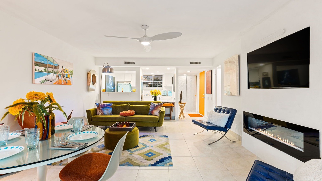 Photo of Livingroom in Araby Commons