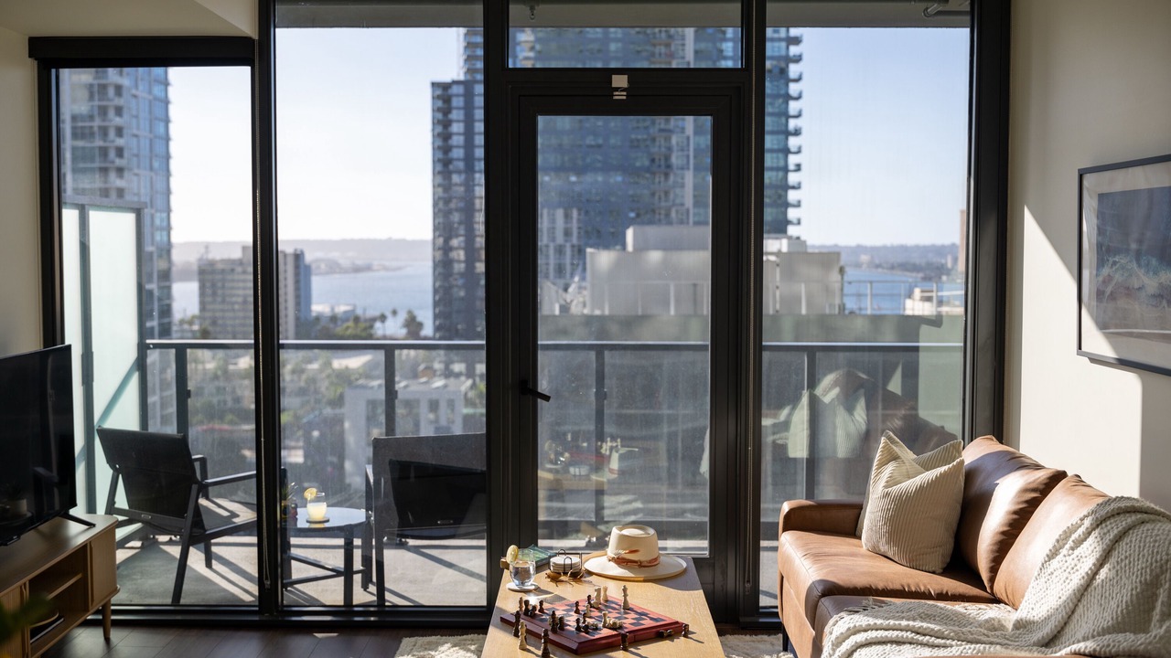 Photo of Livingroom in Downtown San Diego