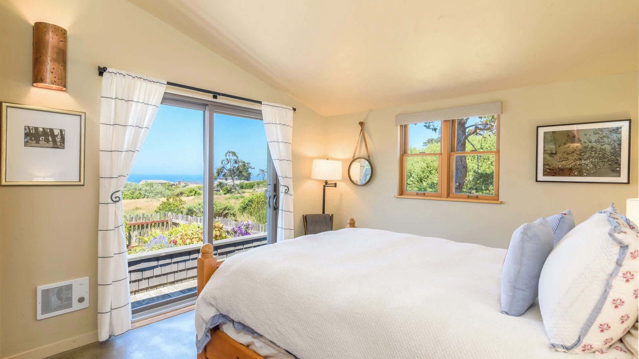 Photo of Bedroom in Sea Ranch