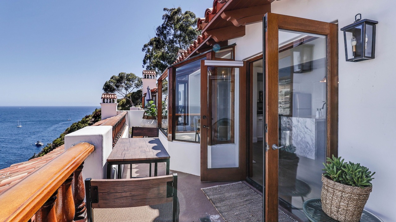 Photo of Outdoor in Avalon