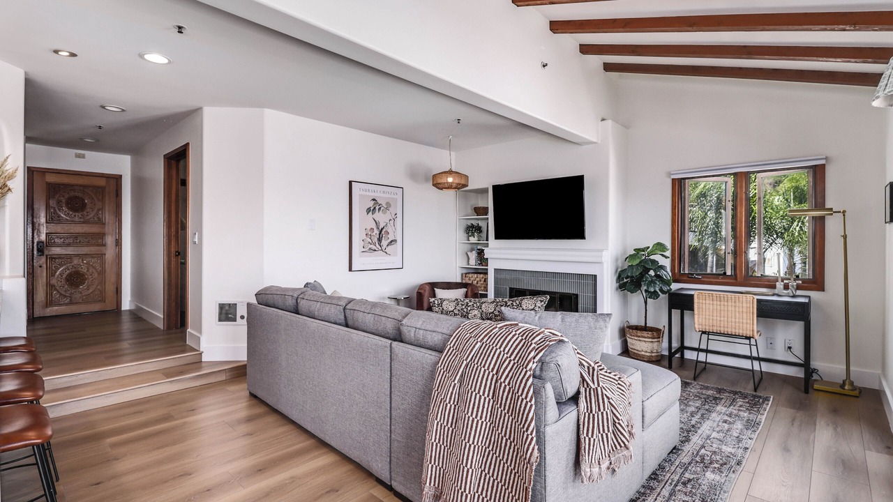 Photo of Livingroom in Avalon