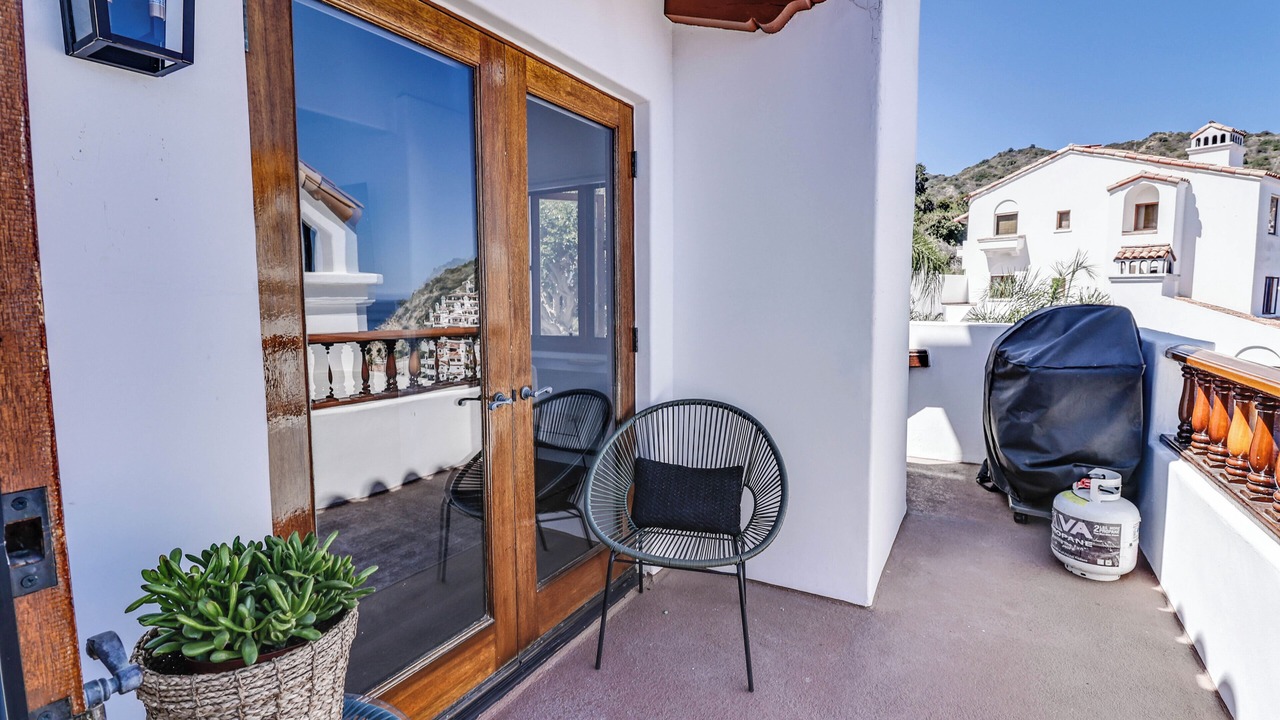 Photo of Patio Balcony in Avalon