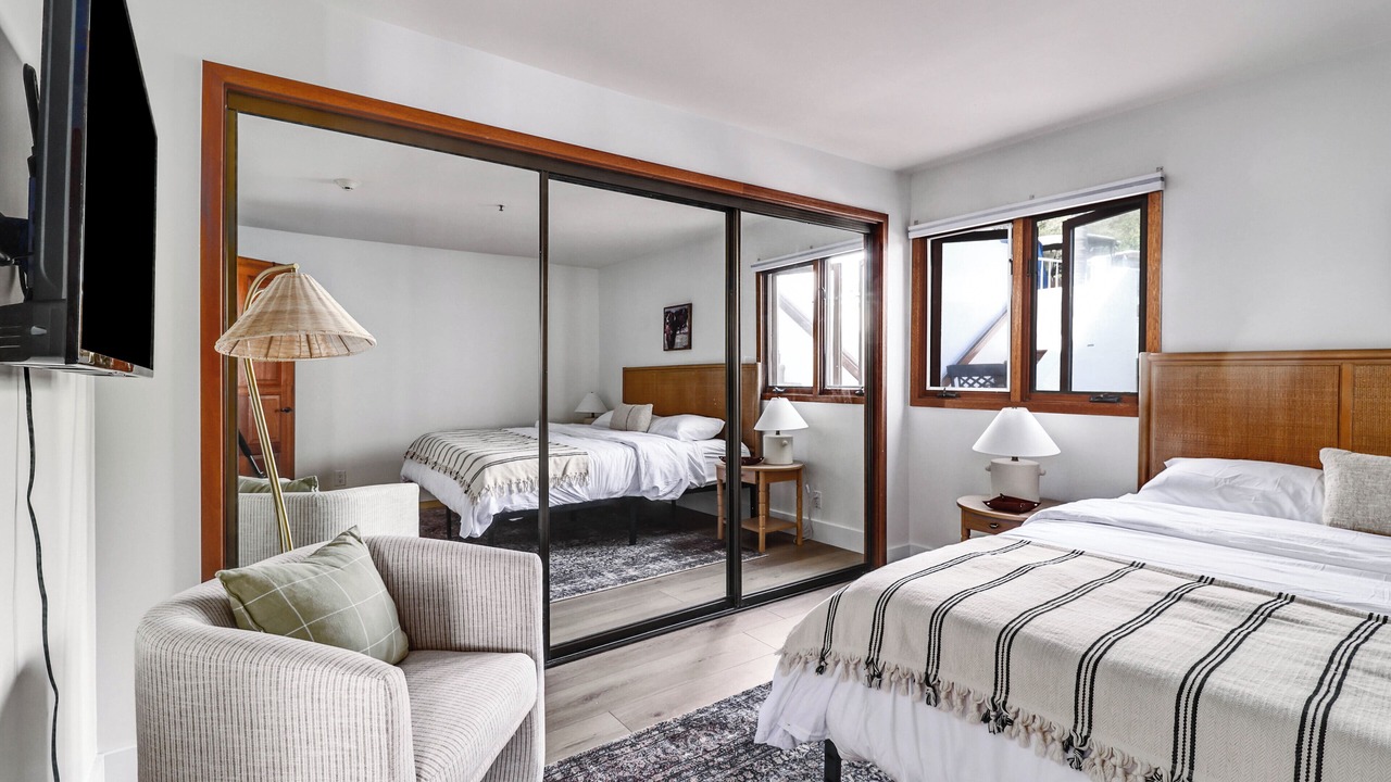 Photo of Bedroom in Avalon
