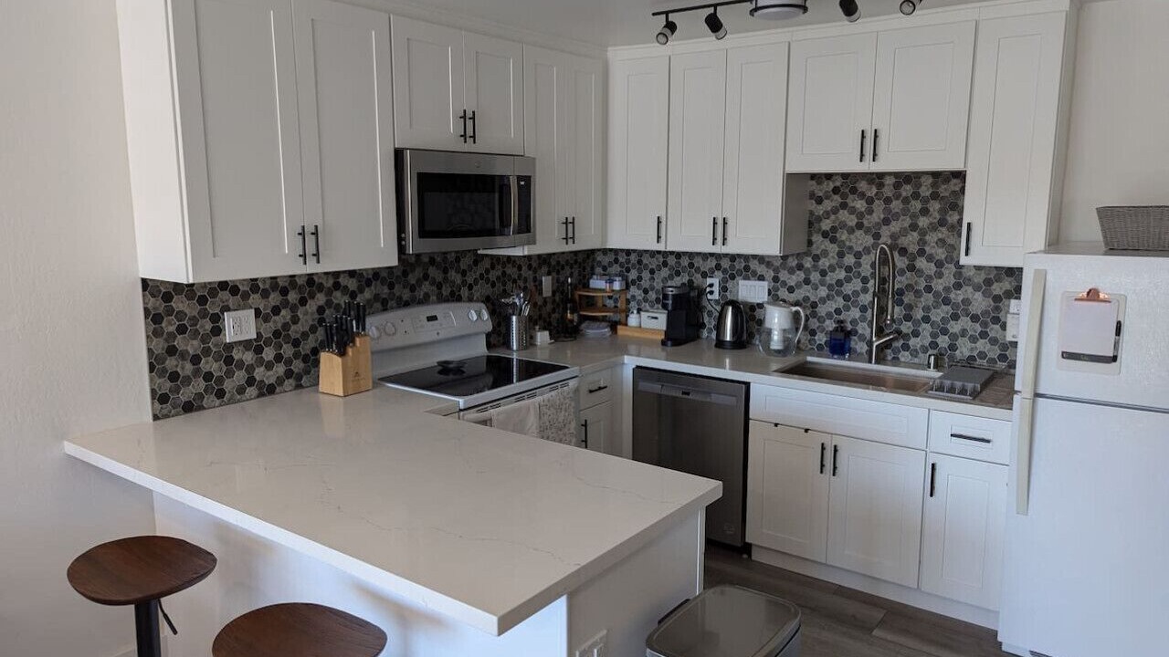 Photo of Kitchen in Oakland Ave - Harrison St