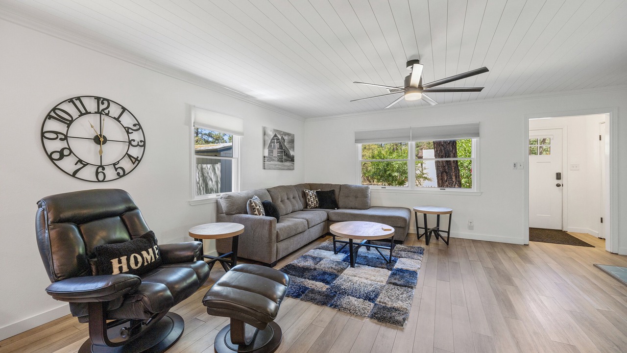 Photo of Livingroom in Mountain Club