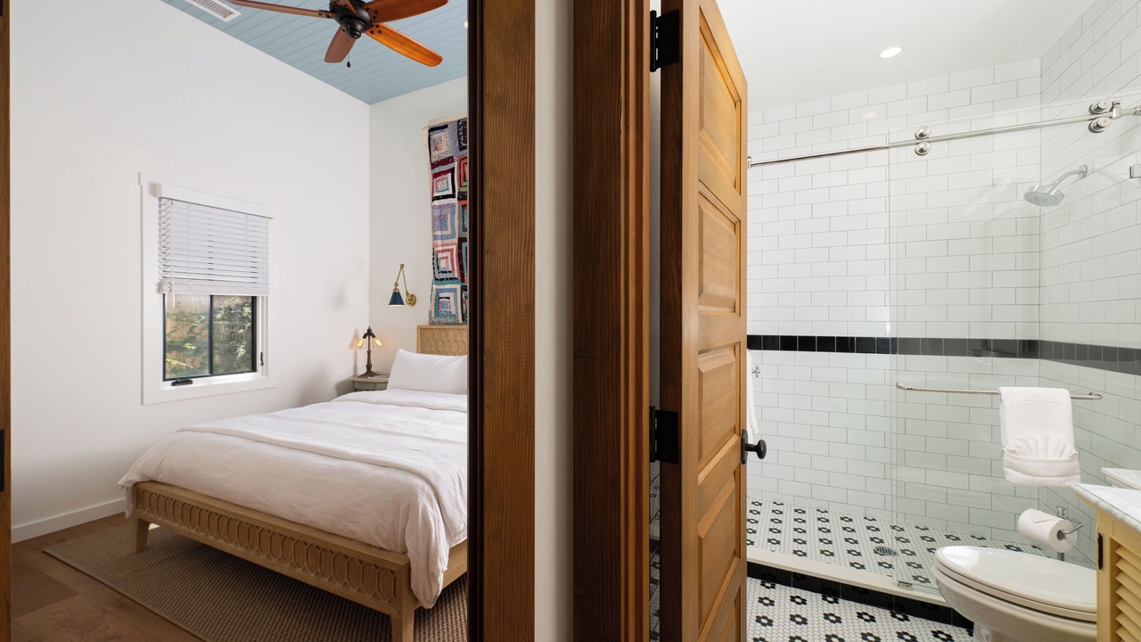 Photo of Bathroom in Los Alamos