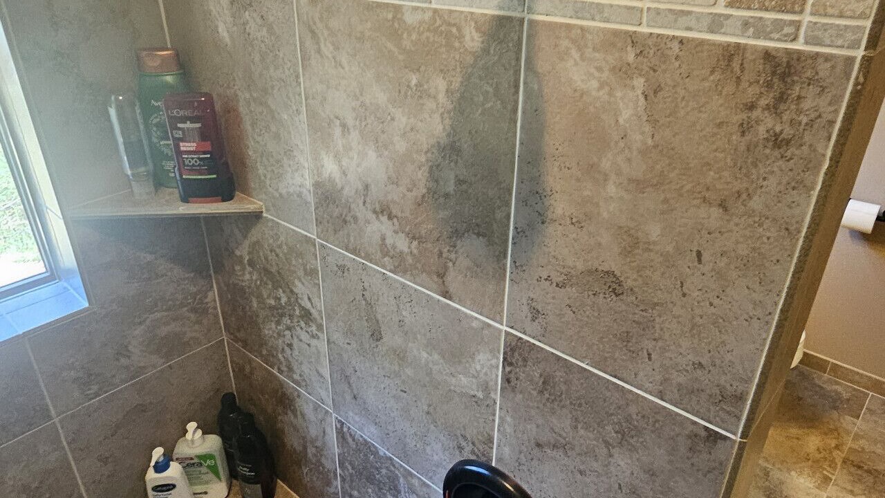 Photo of Bathroom in Tuolumne County