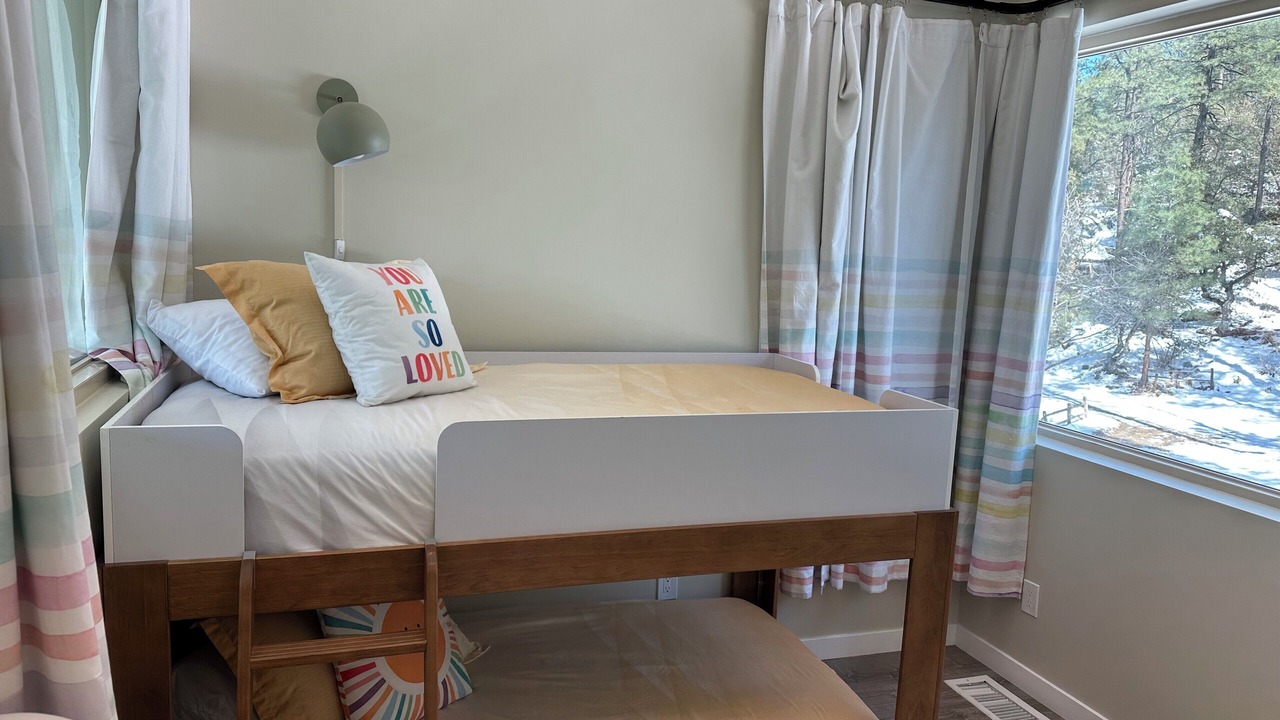 Photo of Bedroom in Ponderosa Park