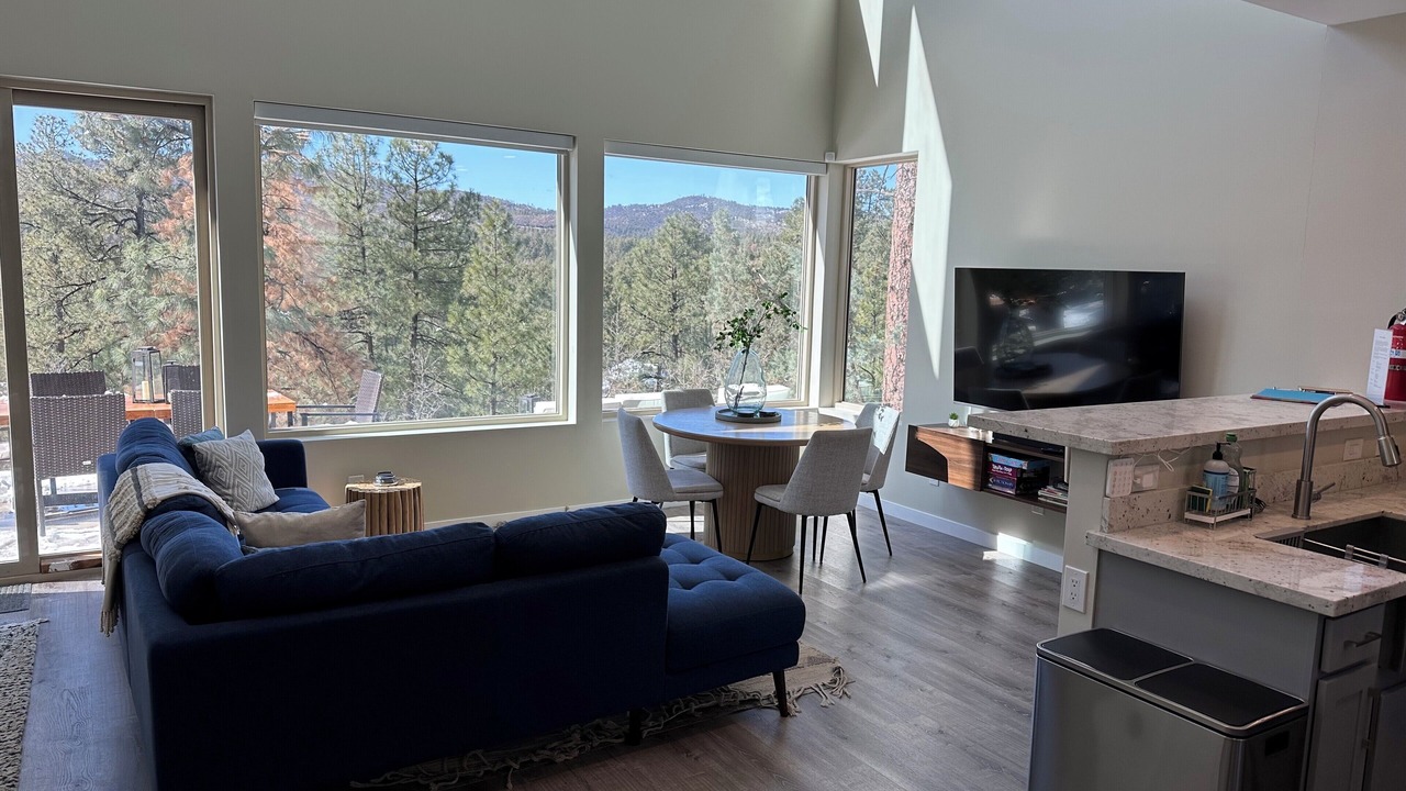 Photo of Livingroom in Ponderosa Park