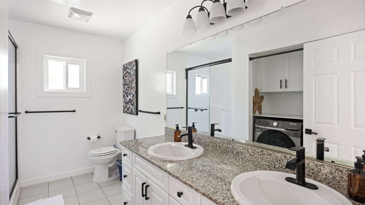 Photo of Bathroom in Del Rey