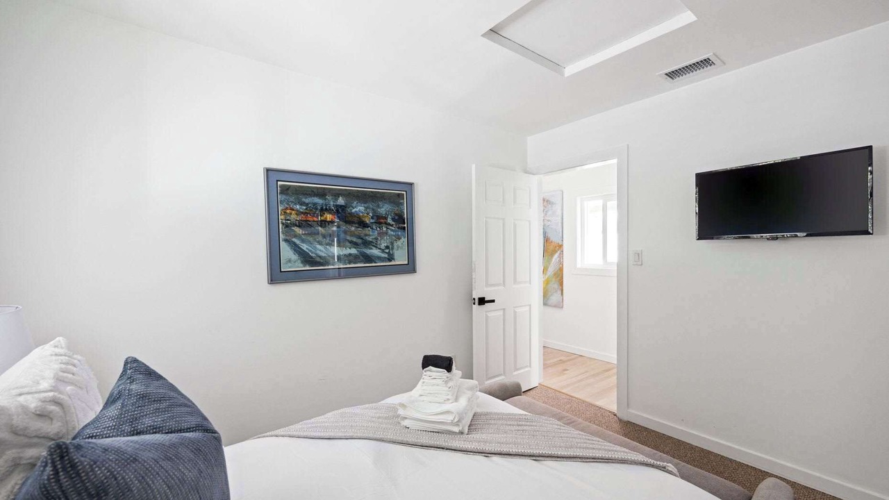 Photo of Bedroom in Del Rey