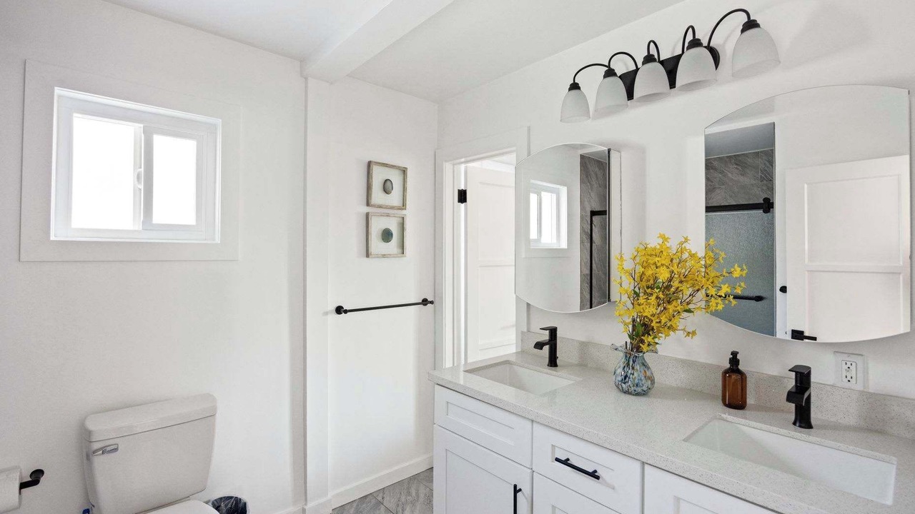 Photo of Bathroom in Del Rey