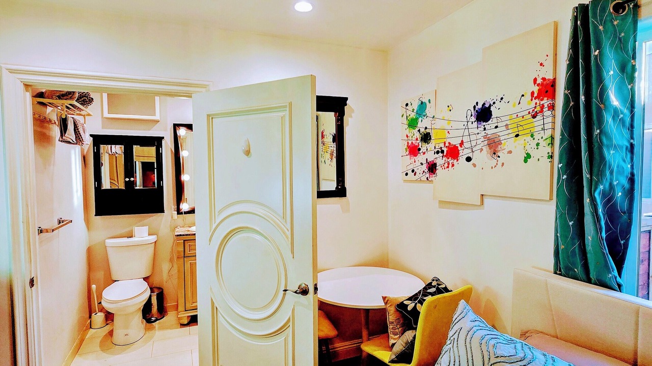 Photo of Bedroom in Reseda