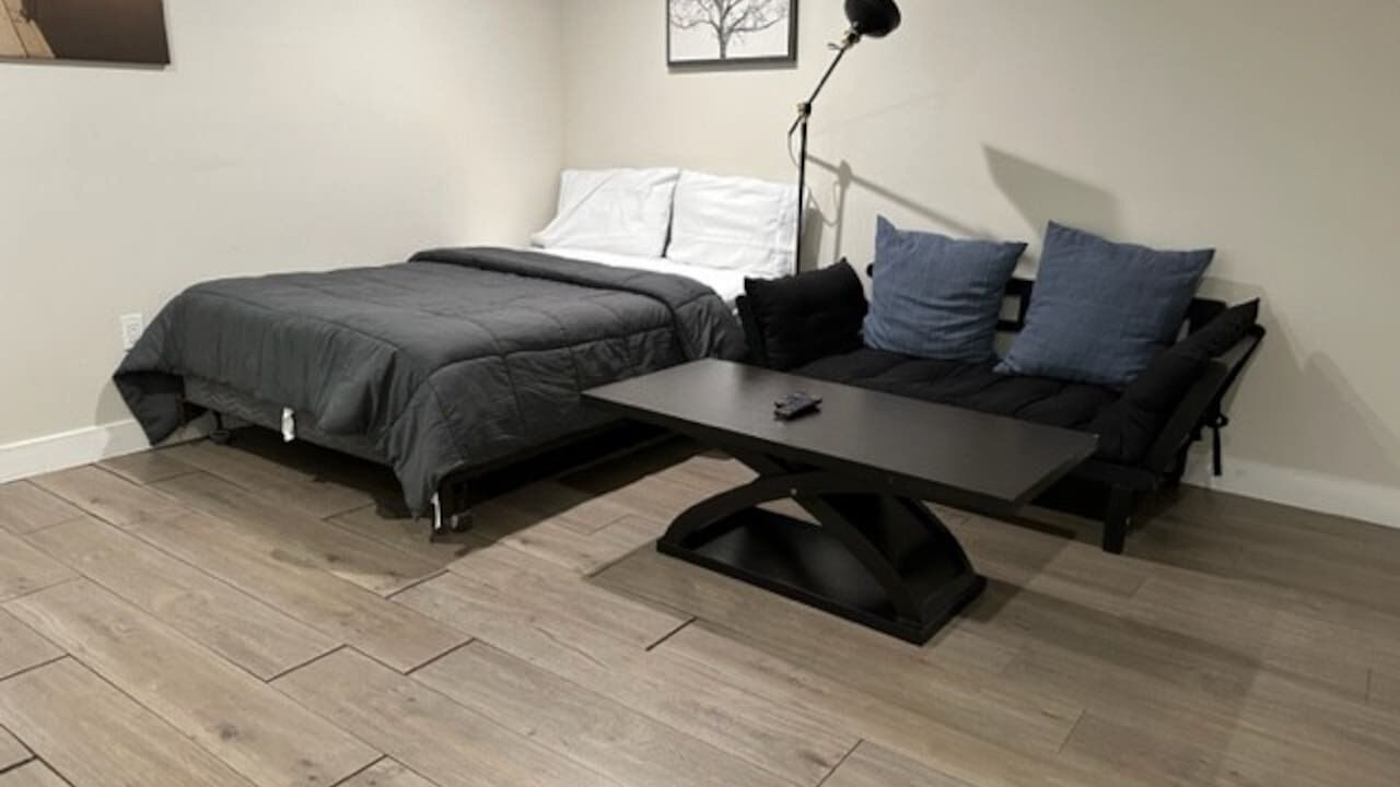 Photo of Bedroom in Hollywood