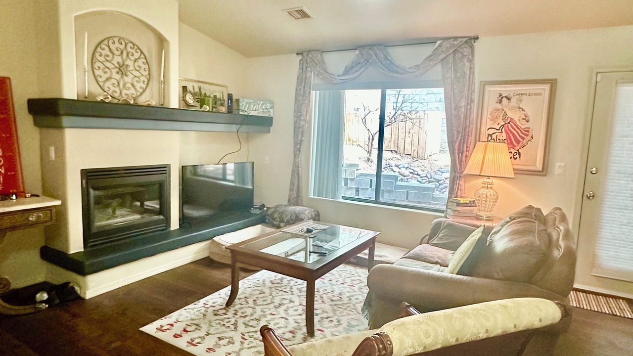 Photo of Livingroom in Prescott