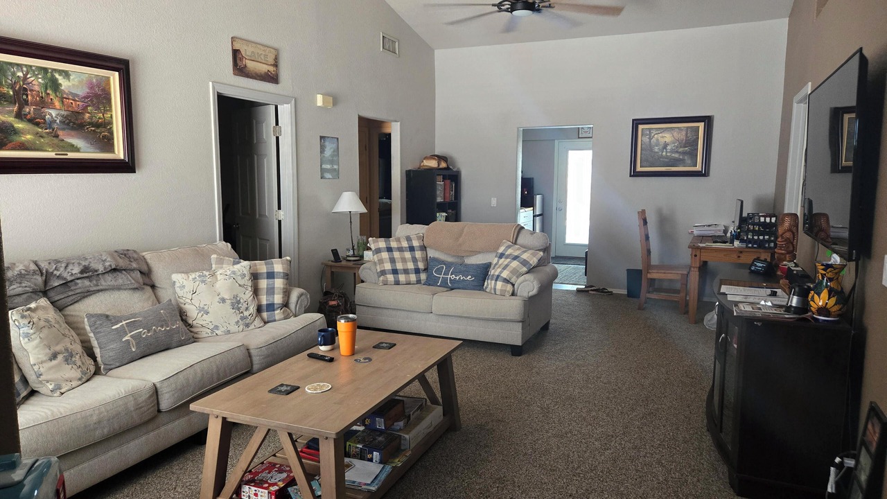 Photo of Livingroom in Mohave Valley