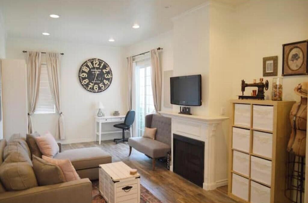 Photo of Livingroom in Burbank