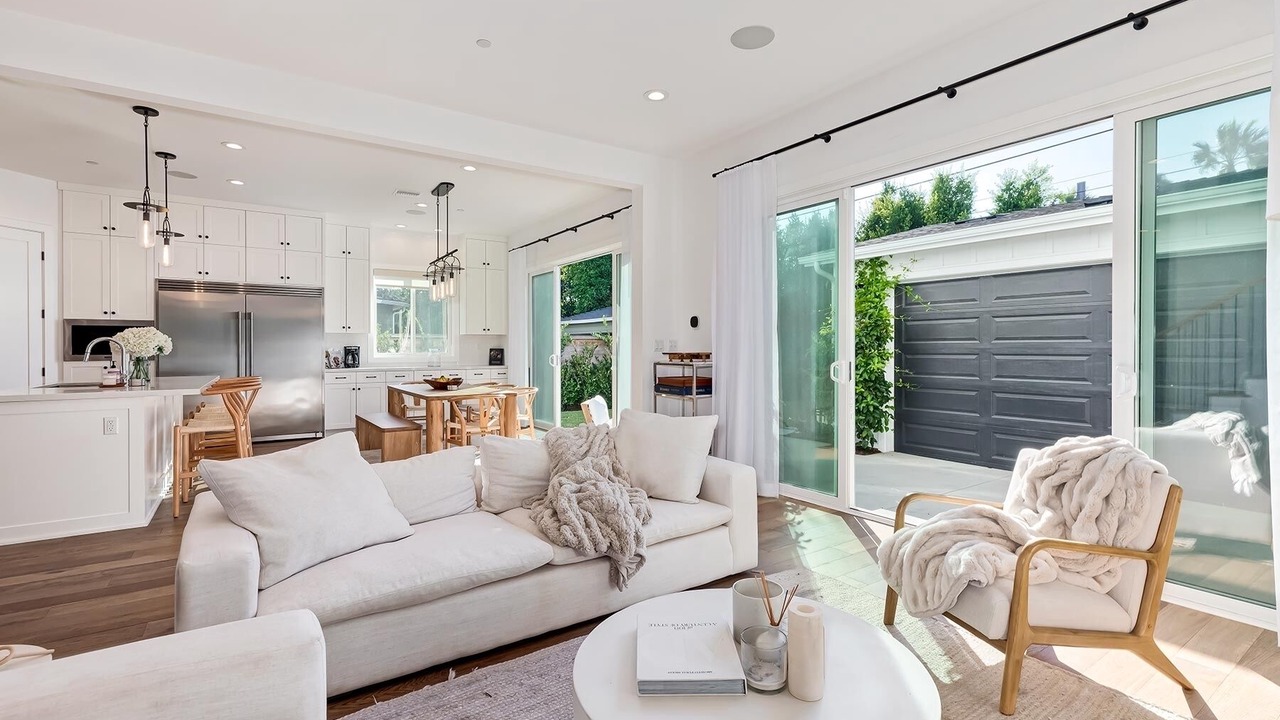 Photo of Livingroom in Washington Culver