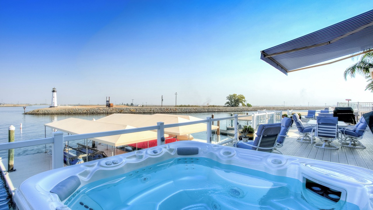 Photo of Patio Balcony in Discovery Bay