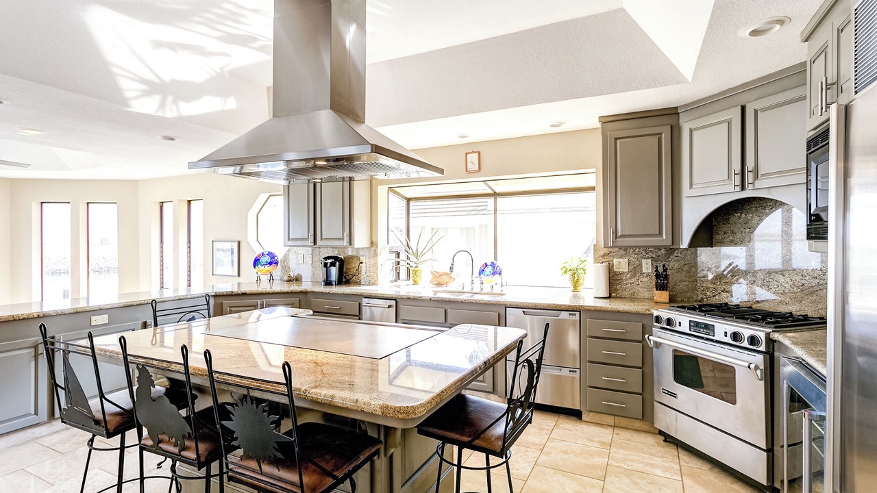 Photo of Kitchen in Discovery Bay