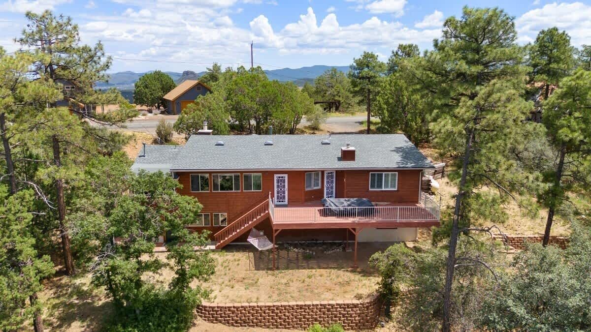 Photo of Outdoor in Highland Pines