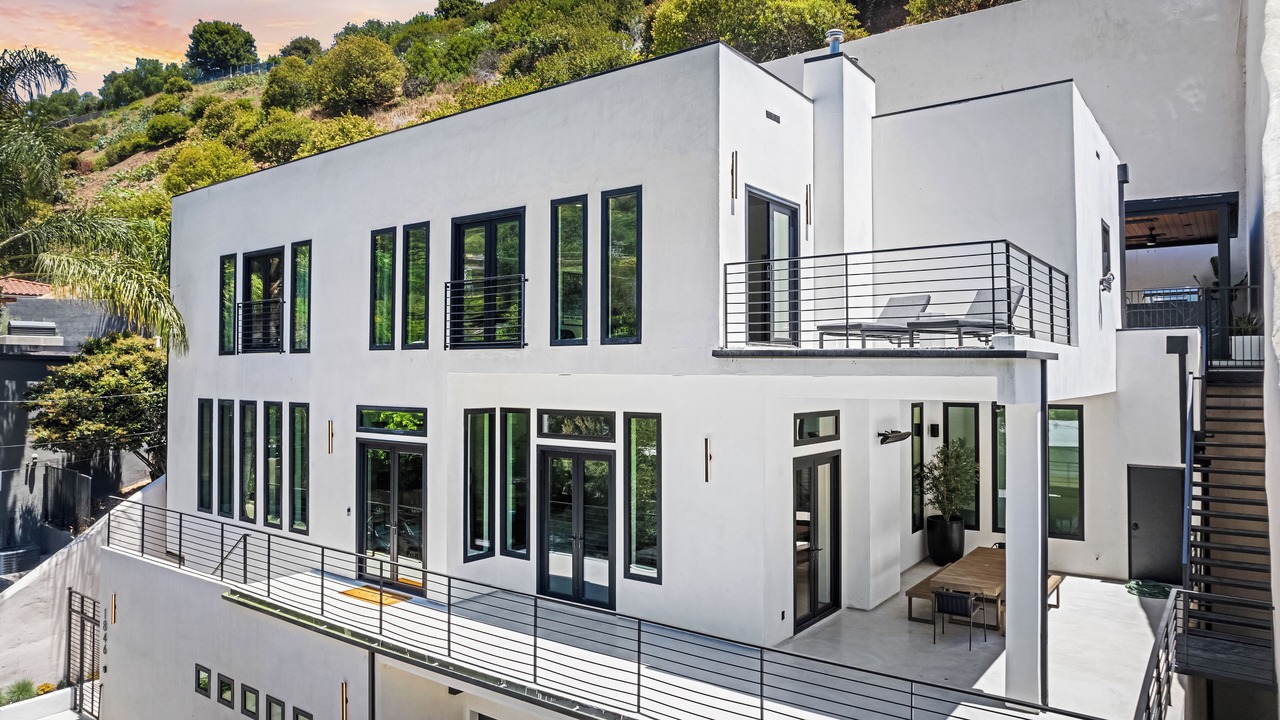 Photo of Outdoor in Beverly Hills