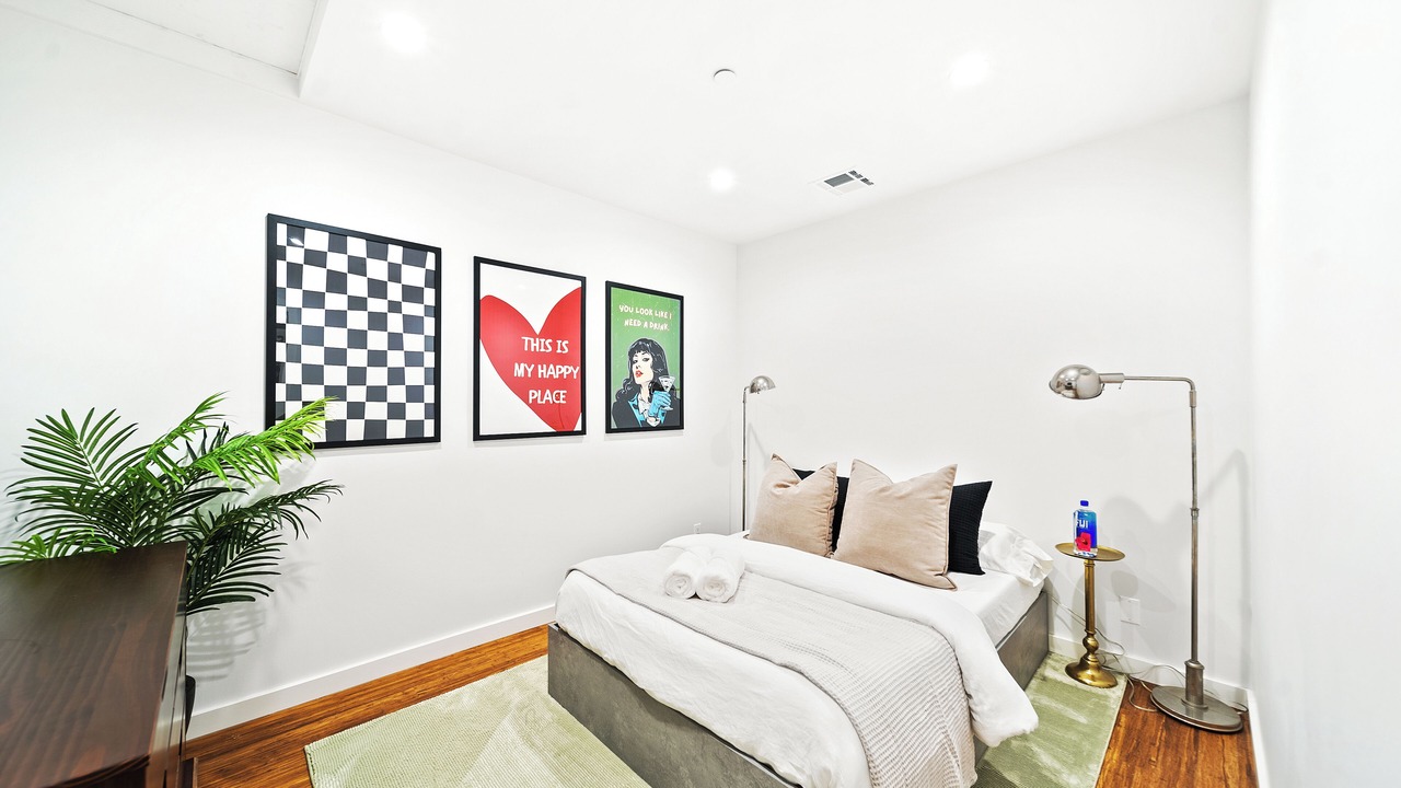 Photo of Bedroom in Beverly Hills