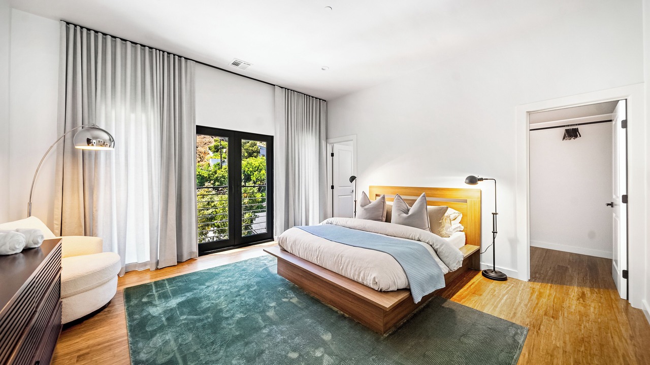 Photo of Bedroom in Beverly Hills