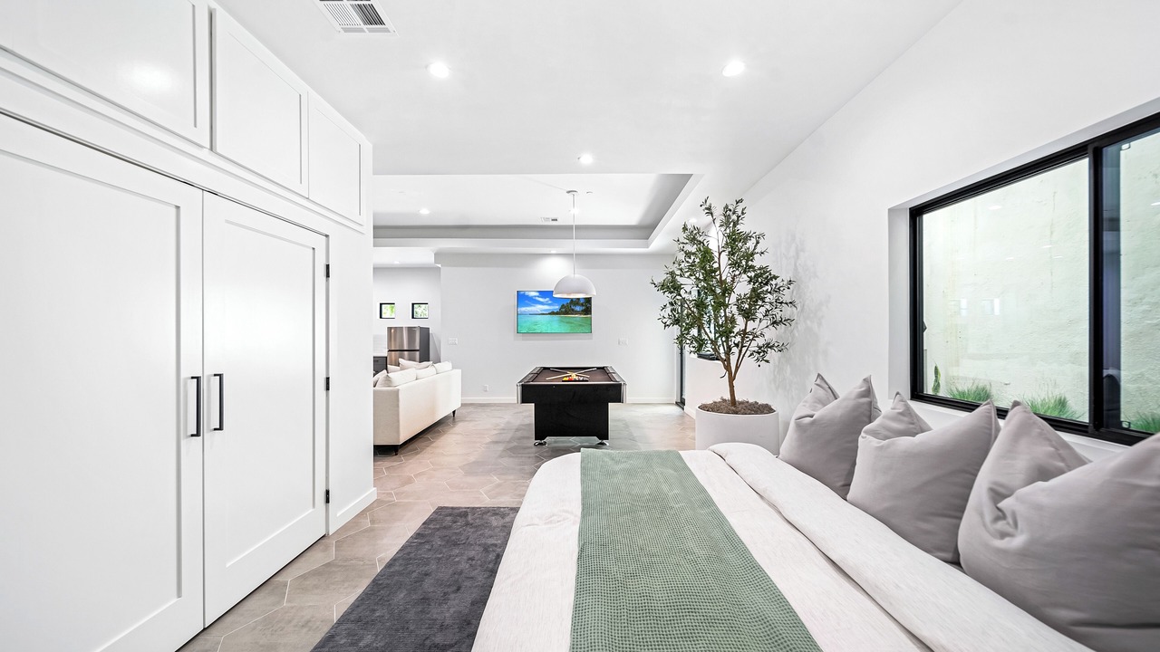 Photo of Bedroom in Beverly Hills