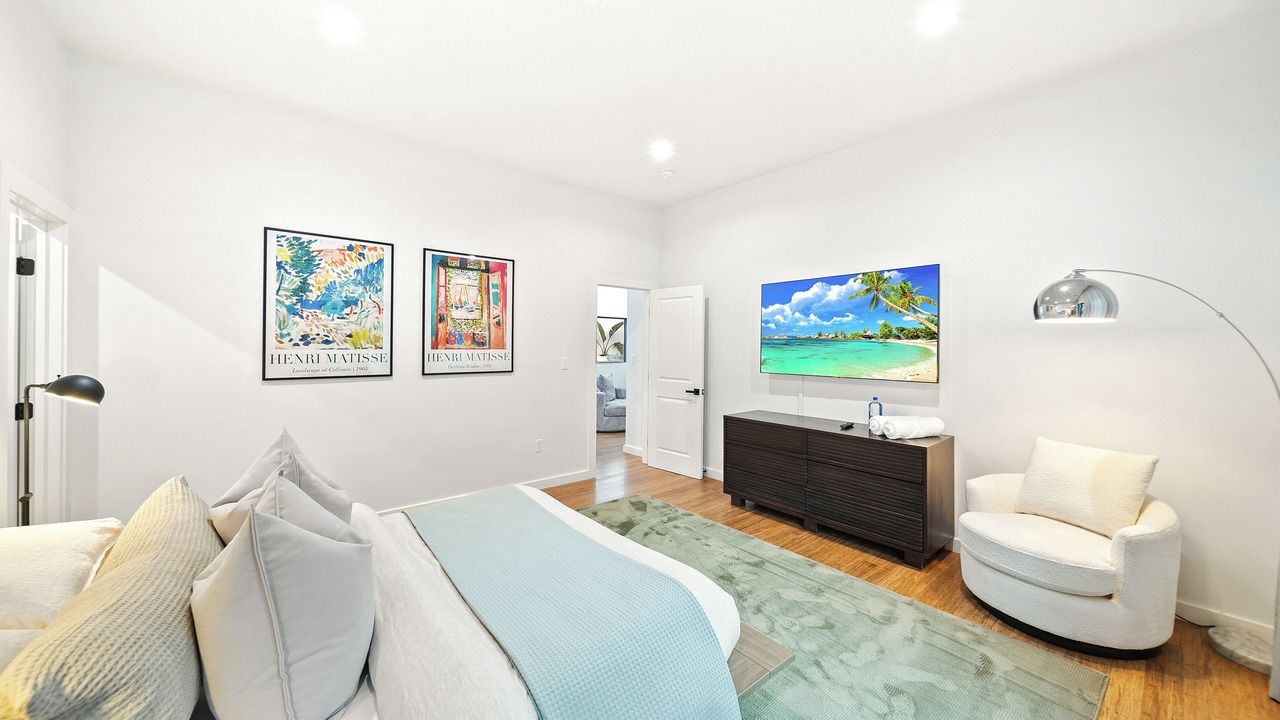 Photo of Bedroom in Beverly Hills