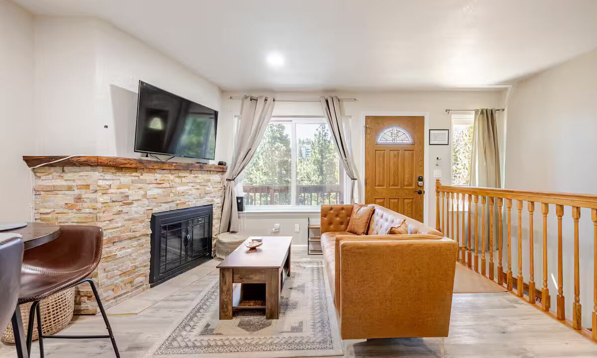 Photo of Livingroom in Tahoe Village