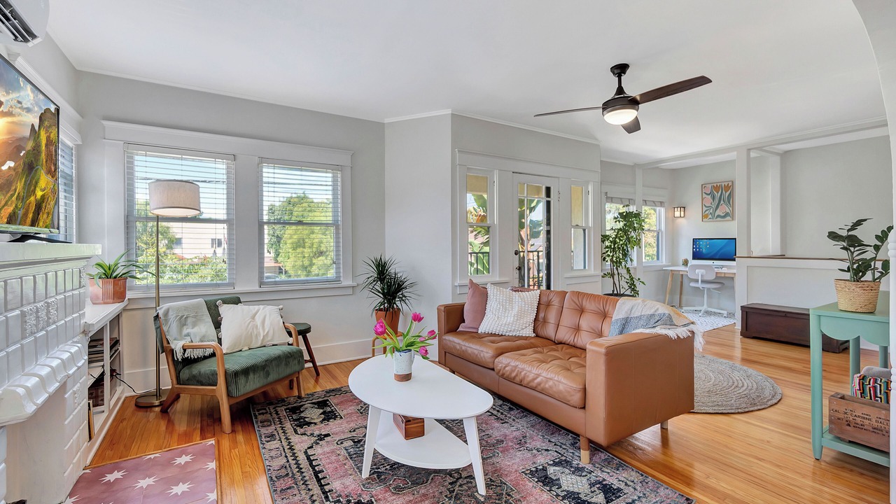 Photo of Livingroom in Bluff Heights