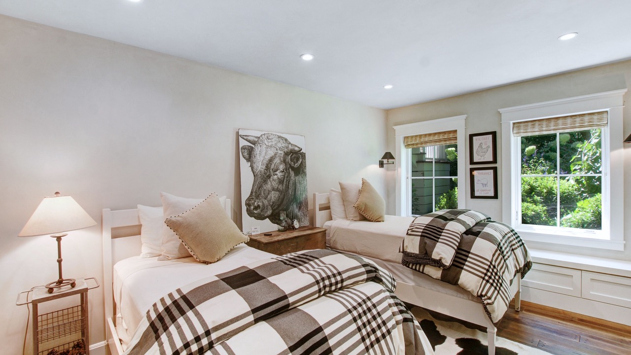 Photo of Bedroom in St. Helena