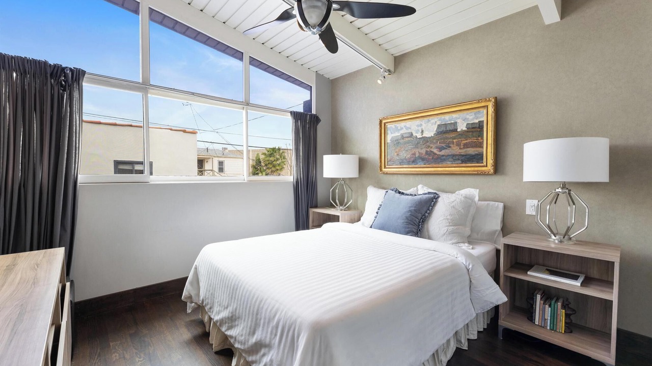 Photo of Bedroom in The Strand