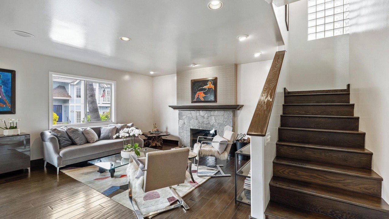 Photo of Livingroom in The Strand