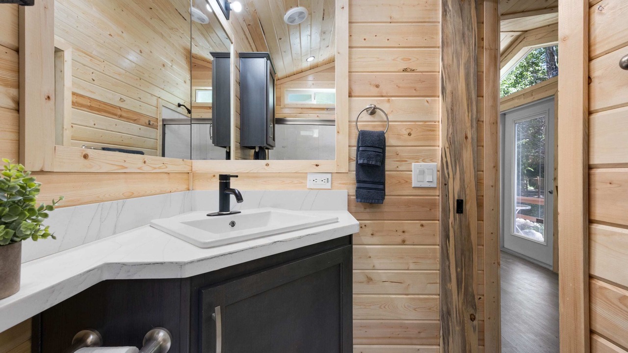 Photo of Bathroom in Kernville