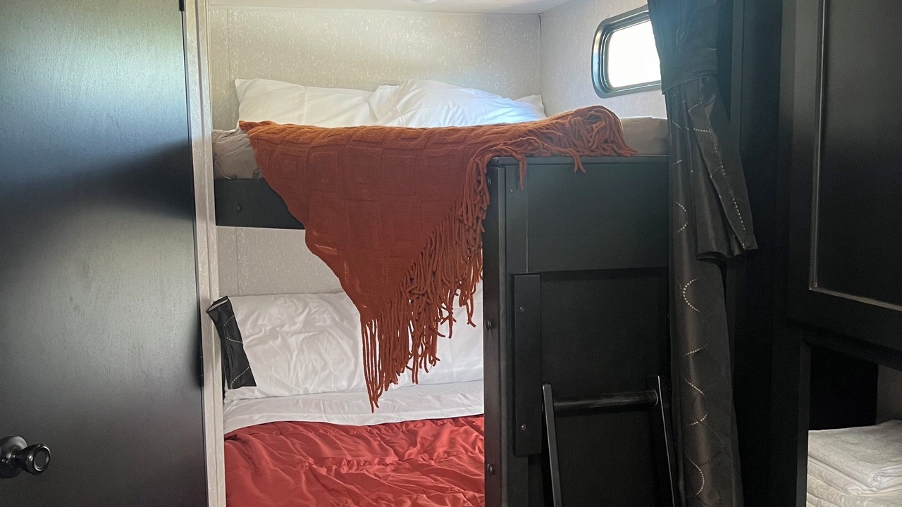 Photo of Bedroom in Coarsegold