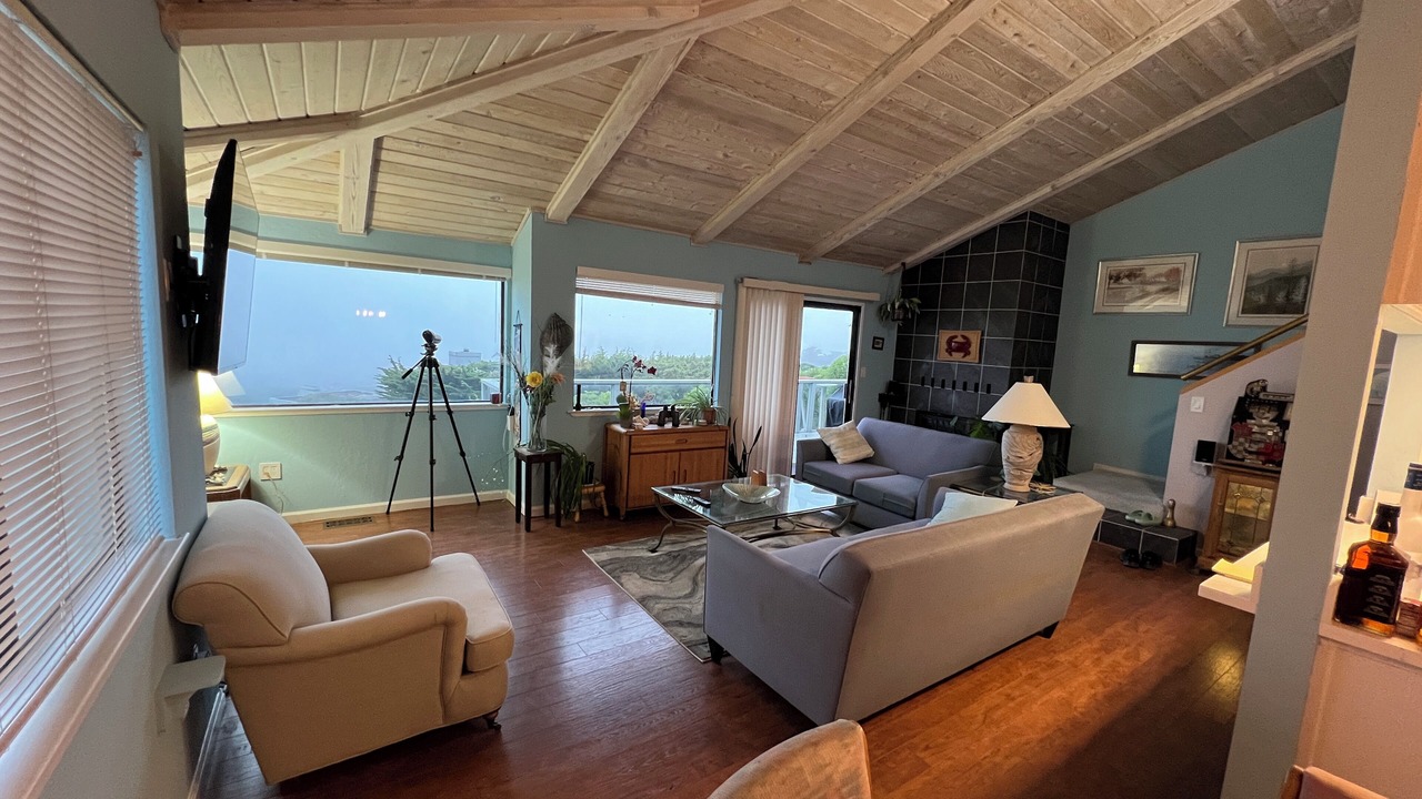 Photo of Livingroom in Bodega Bay