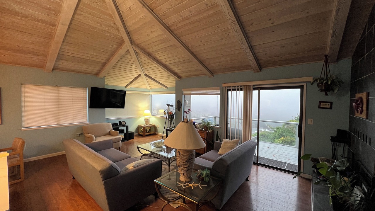 Photo of Livingroom in Bodega Bay