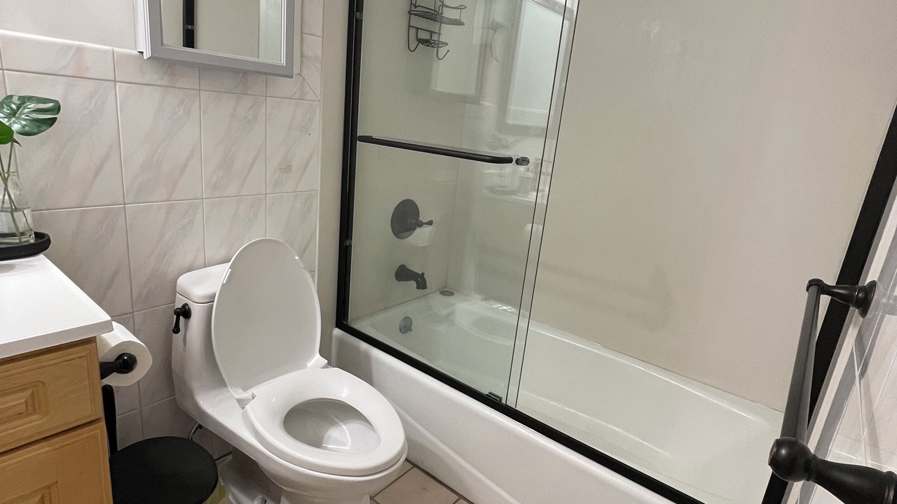 Photo of Bathroom in Outer Sunset