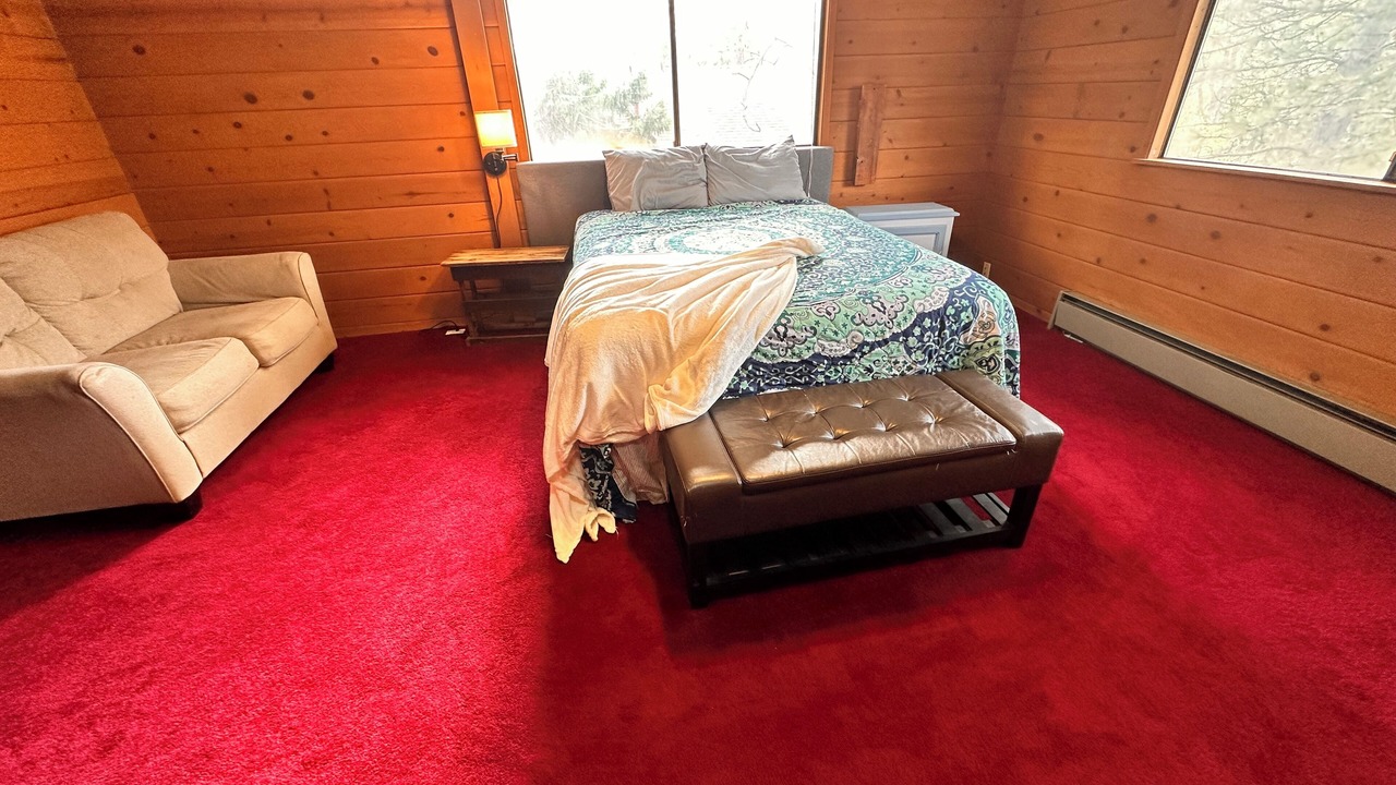 Photo of Bedroom in Auberry