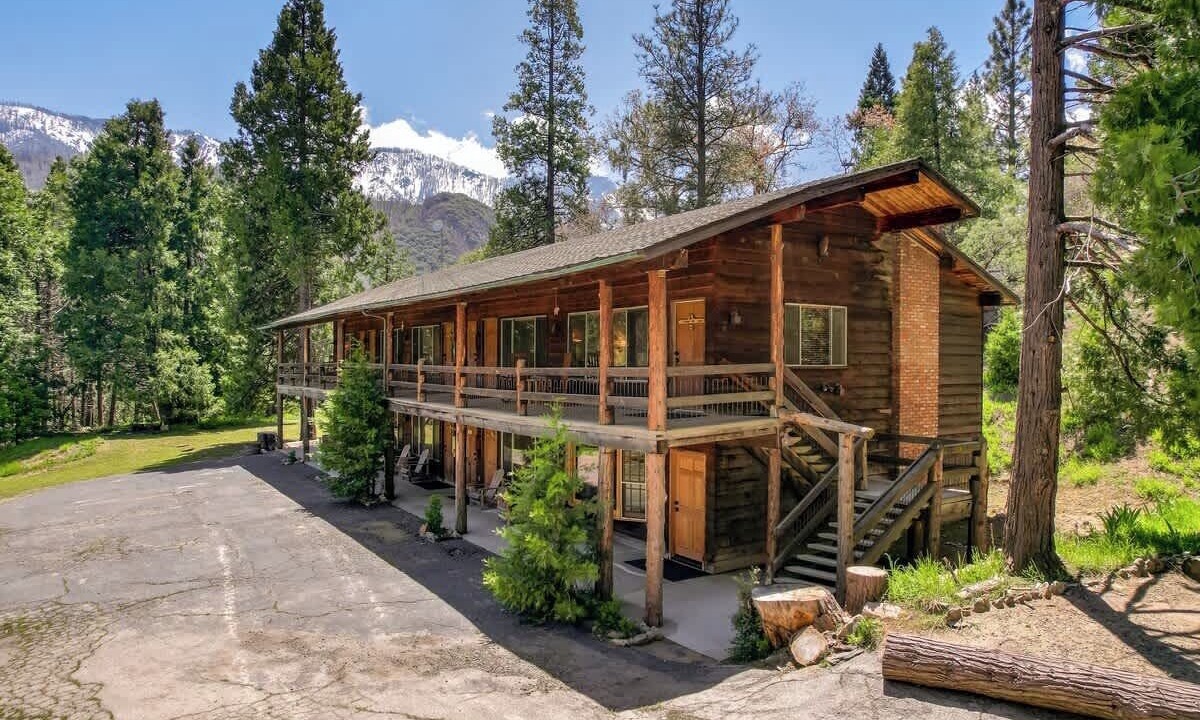 Photo of Outdoor in Springville
