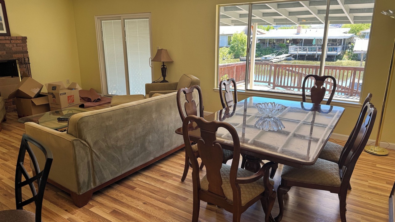 Photo of Livingroom in Wilbur Springs