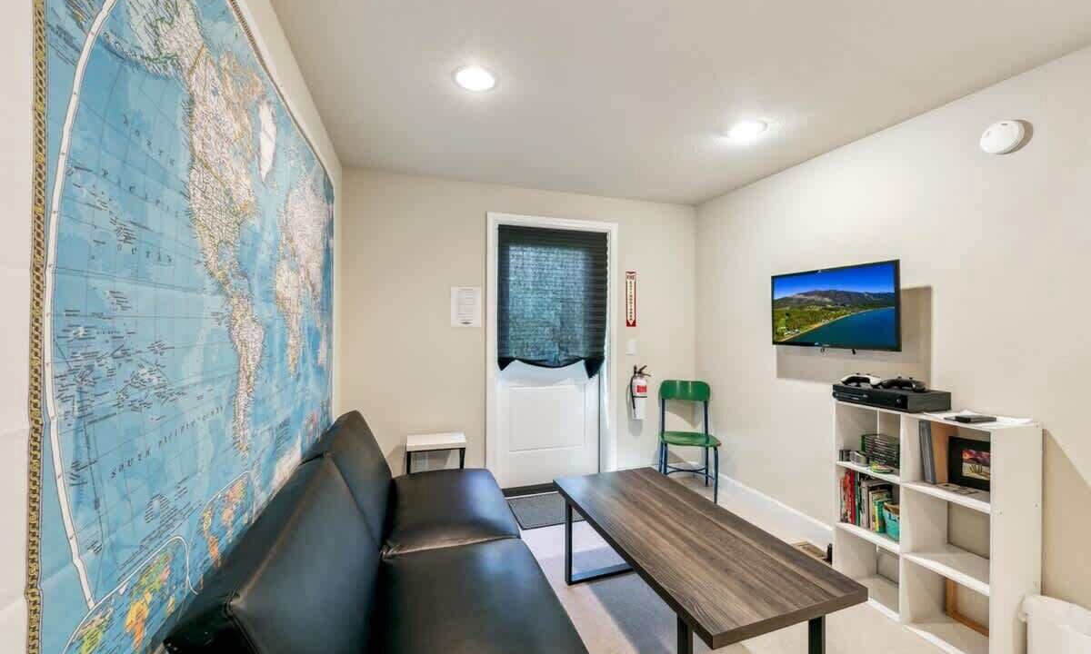 Photo of Livingroom in South Lake Tahoe